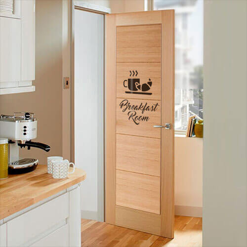 adesivi personalizzati per la porta di un B&B
